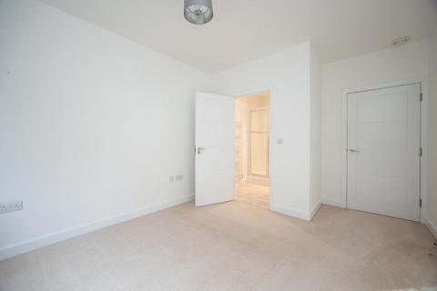 Flat 7, Western Gate Alencon Link, Basingstoke, RG21 7PP