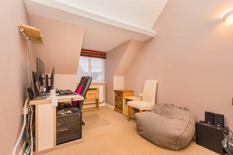 3 Bodiam Close, Thrapston, Kettering, NN14 4SB