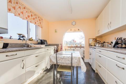 3 Drayton Road, Irthlingborough, Wellingborough, NN9 5TA
