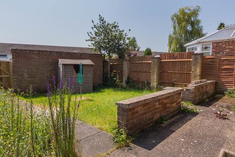 65 Drayton Road, Irthlingborough, Wellingborough, NN9 5TA