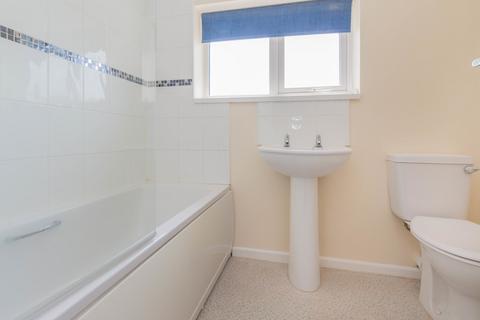 65 Drayton Road, Irthlingborough, Wellingborough, NN9 5TA