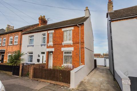 3 bedroom end of terrace house for sale, Finedon Road, Irthlingborough NN9