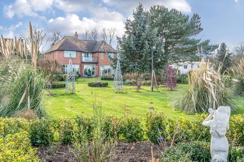 4 bedroom detached house for sale, Bexon Lane, Bredgar, Sittingbourne, Kent, ME9