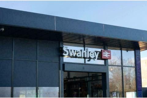 2 bedroom apartment for sale, Rowhill Road, Swanley