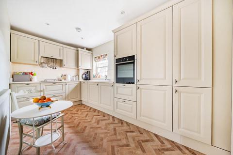 2 bedroom flat for sale, Chipping Norton,  Oxfordshire,  OX7