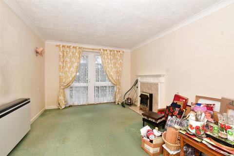 1 bedroom ground floor flat for sale, Linkfield Lane, Redhill, Surrey