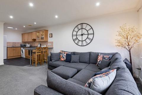 3 Barton Court, Fauldhouse, Bathgate, EH47 9LT