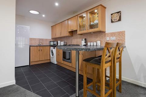 3 Barton Court, Fauldhouse, Bathgate, EH47 9LT