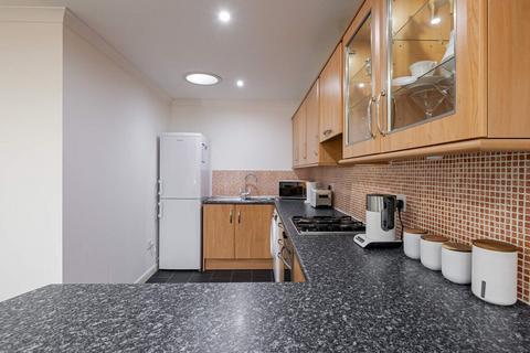 3 Barton Court, Fauldhouse, Bathgate, EH47 9LT
