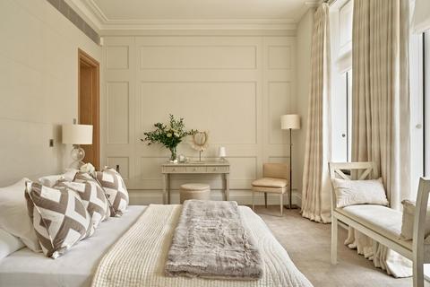 3 bedroom flat to rent, Rutland Gate, London, SW7