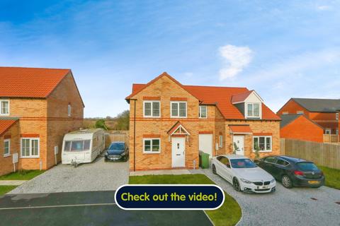 3 bedroom semi-detached house for sale, Manning Drive, Hull, HU6 9FH