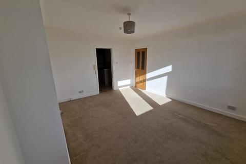 2 bedroom flat to rent, Dorlin Road, Stepps, Glasgow, G33