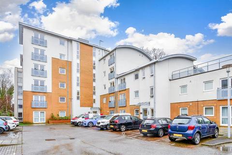 1 bedroom apartment for sale, Trafalgar Gardens, Three Bridges, Crawley, West Sussex