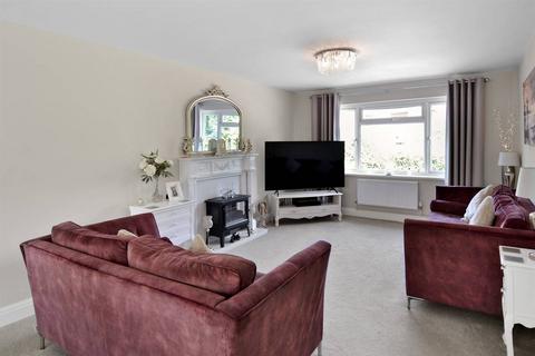 4 bedroom detached house for sale, Bartlett Drive, Whitstable