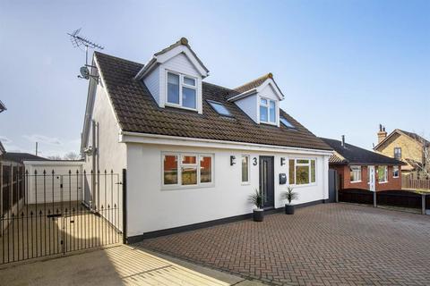 3 Bartlett Drive, Whitstable, CT5 1TB