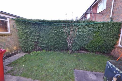 64 Butts Meadow, Wisborough Green, Billingshurst, RH14 0BU