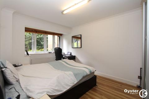 2 bedroom apartment to rent - Hagden Lane, Watford, WD18