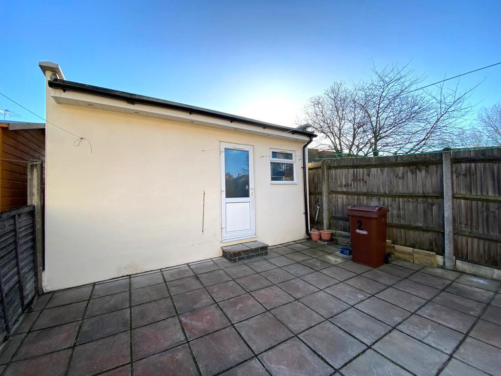 Kenmore Avenue, Harrow HA3 3 bed end of terrace house for sale £500,000