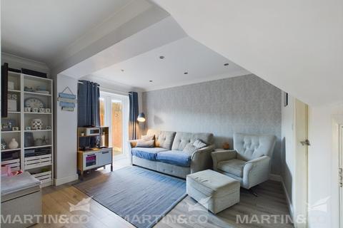 3 bedroom semi-detached house for sale - Southmoor Lane , Doncaster