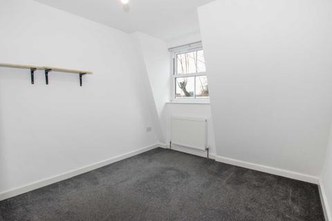 3 bedroom apartment to rent - Lower Clapton Road, Clapton