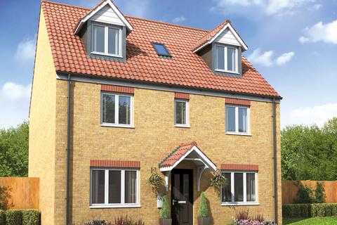 5 bedroom detached house for sale - Plot 125, The Newton at Persimmon at White Rose Park, Drayton High Road NR6