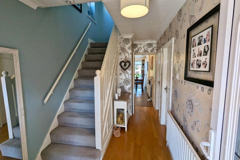 31 Ladbrook Road, Solihull, B91 3RN