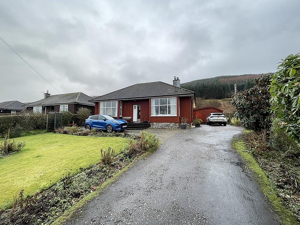 Shore Road, Strachur, Argyll and Bute, PA27 3 bed bungalow for sale £