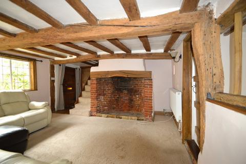 4 bedroom cottage to rent, Castle Lane, Halstead CO9