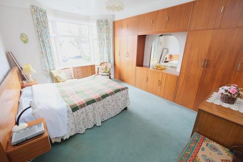 290 Tubbenden Lane South, Orpington, BR6 7DN