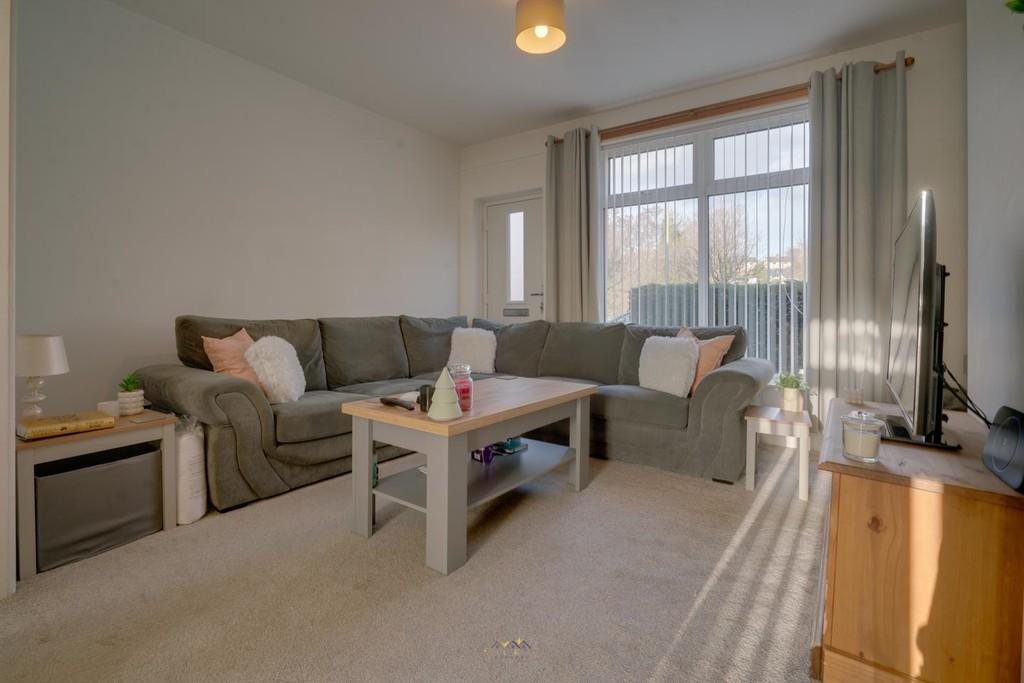 Chester Street, Chesterfield S40 2 bed terraced house for sale £150,000