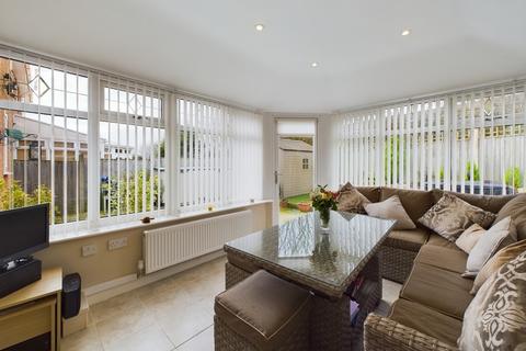 3 bedroom detached house for sale - Thornhill Close, Broughton