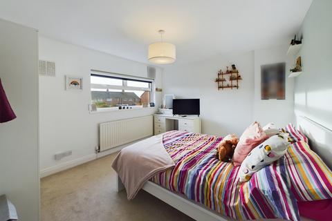 30 Alder Grove, Hoole, Chester, CH2 3EU
