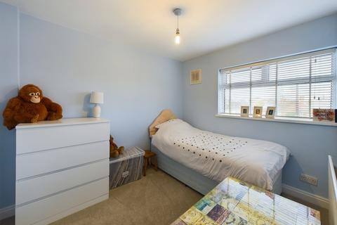 30 Alder Grove, Hoole, Chester, CH2 3EU