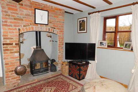 3 bedroom terraced house to rent - Corner Cottage, Roston