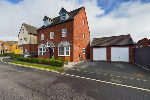 5 bedroom detached house for sale - Lapwing Place, Stafford