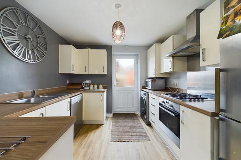 1 Adkins Close, Stretton, Burton-on-trent, DE14 2FH