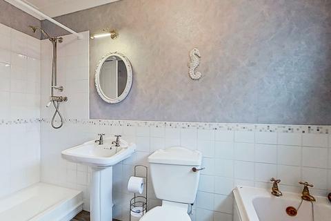 17 Highgate, Sutton Coldfield, B74 3HW