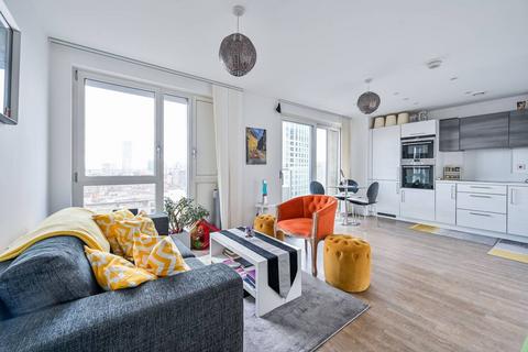 1 bedroom flat for sale, (OIEO £350,000) Marner Point, Jefferson Plaza, Bow, London, E3