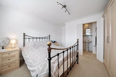 4 bedroom semi-detached house for sale - Estridge Way, Tonbridge