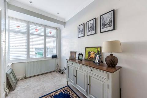 17 Iris Avenue, Bexley, DA5 1HH