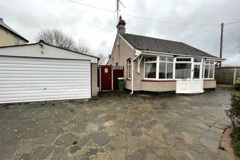 2 bedroom detached bungalow for sale, London Road, Rayleigh