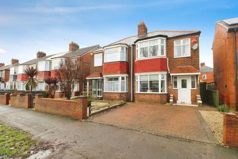 3 bedroom semi-detached house for sale, First Lane, Hessle