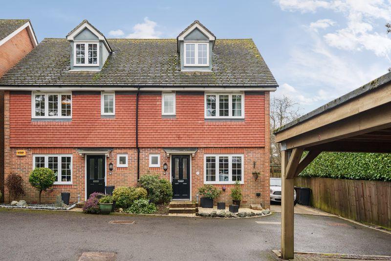 Four Marks 4 bed semidetached house for sale £499,950