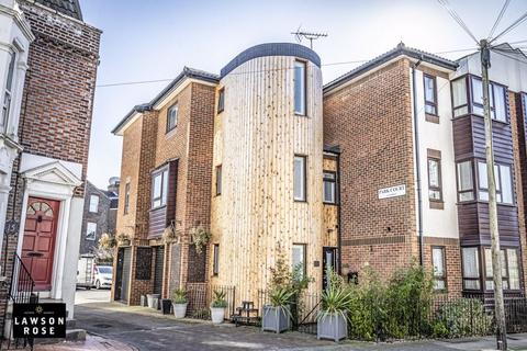 2 bedroom townhouse for sale, Castle Road, Southsea