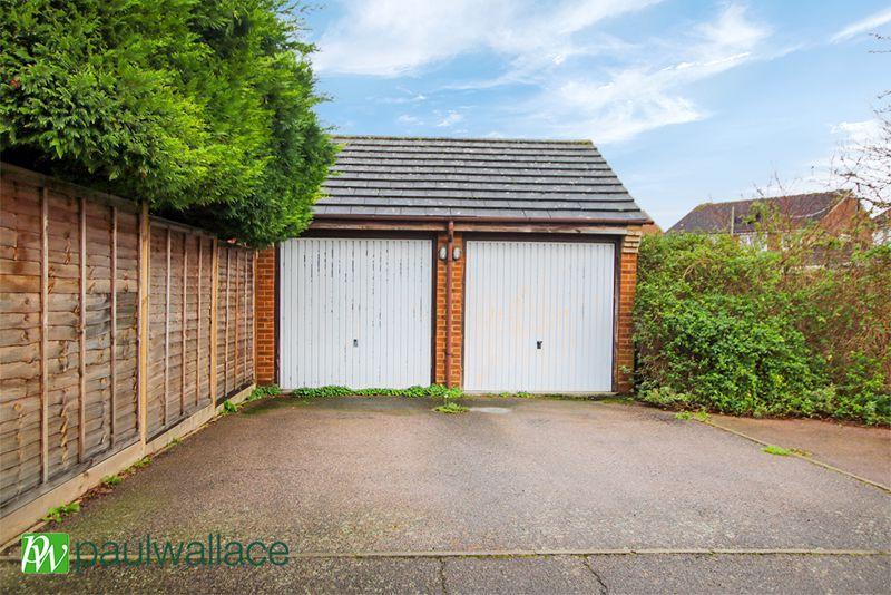 Garage/Parking