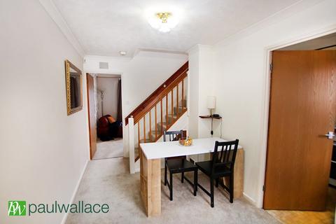42 Cassandra Gate, Cheshunt, Waltham Cross, EN8 0XE