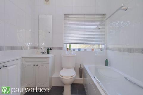 204 Churchgate Road, Cheshunt, Waltham Cross, EN8 9EL