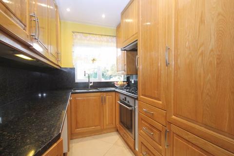 23 Colwyn Avenue, Perivale, Greenford, UB6 8JY