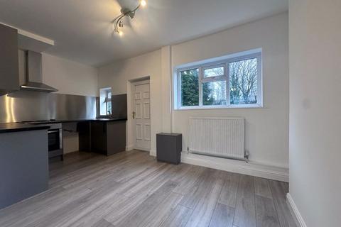 undefined, Bradford Road, Farnworth, Bolton . *AVAILABLE NOW*