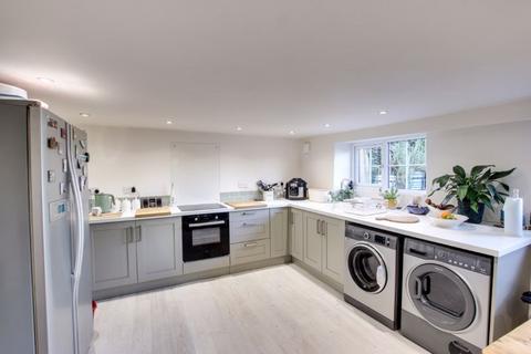 74 Frome Road, Southwick, Trowbridge, BA14 9QQ